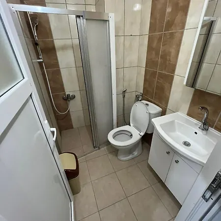 Hotel Elit 61 *