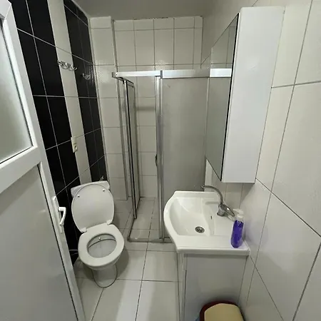 Elit 61 Hotel *